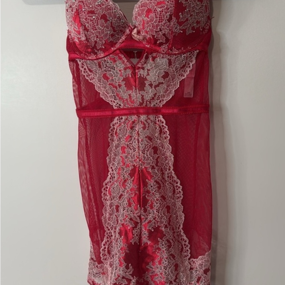 PINK Victoria's Secret Red Lace Chemise